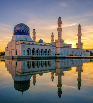 kuching mosque Borneo