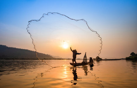 throwing a net central laos
