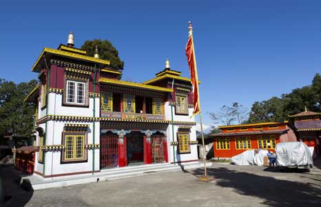 Bhutia-Busty-Gompa-Darjeeling